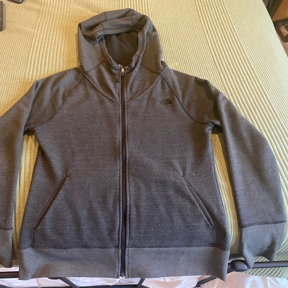 Women’s north face zip up hoodie